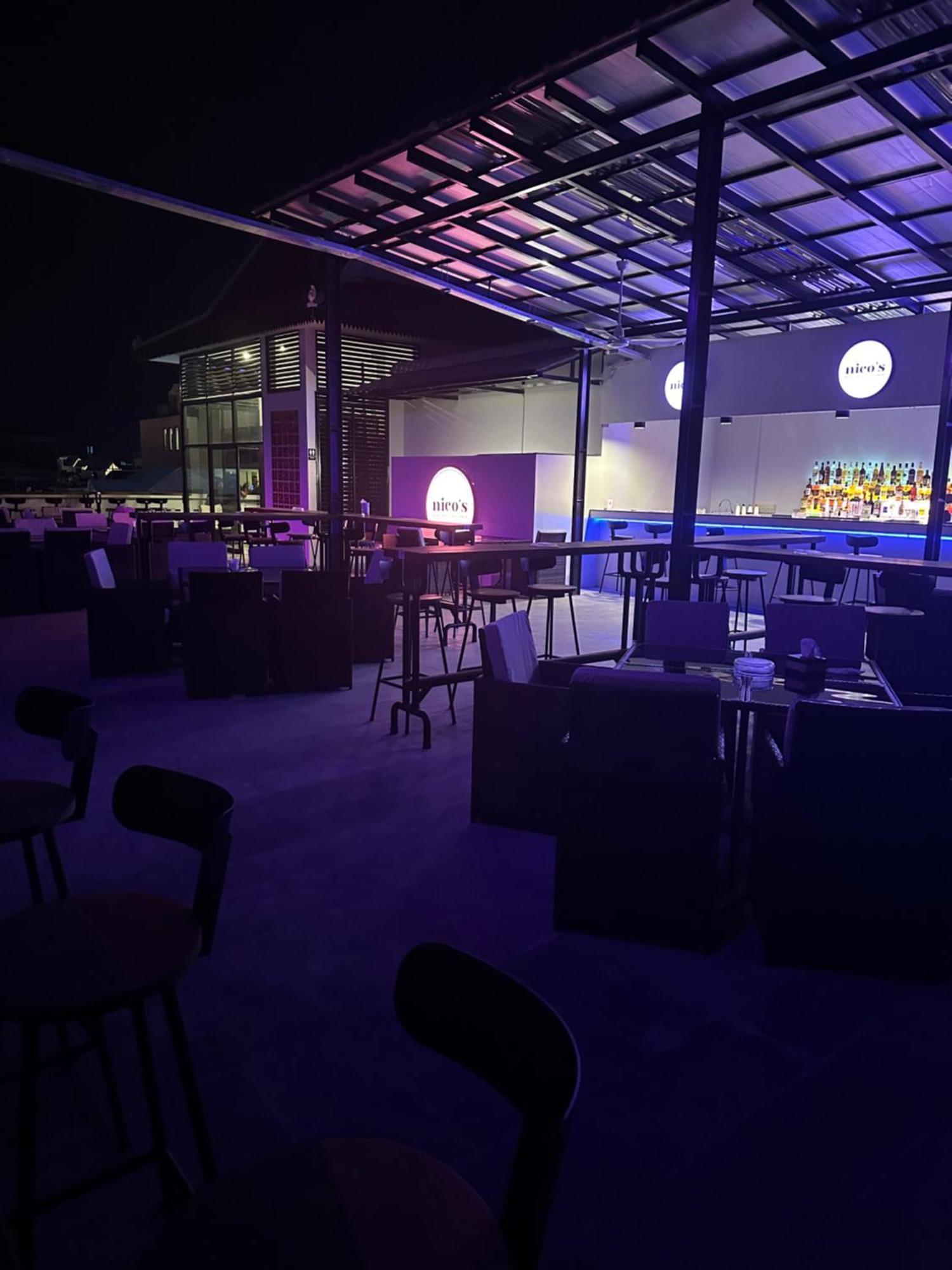 Nico'S Hotel And Skybar Сіємреап Екстер'єр фото